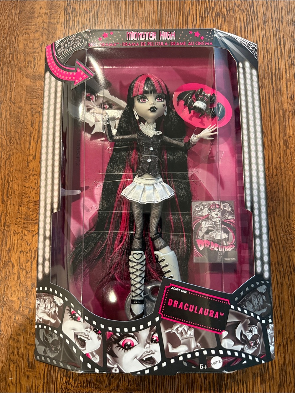monster high reel Draculaura Doll - Black, Pink & White